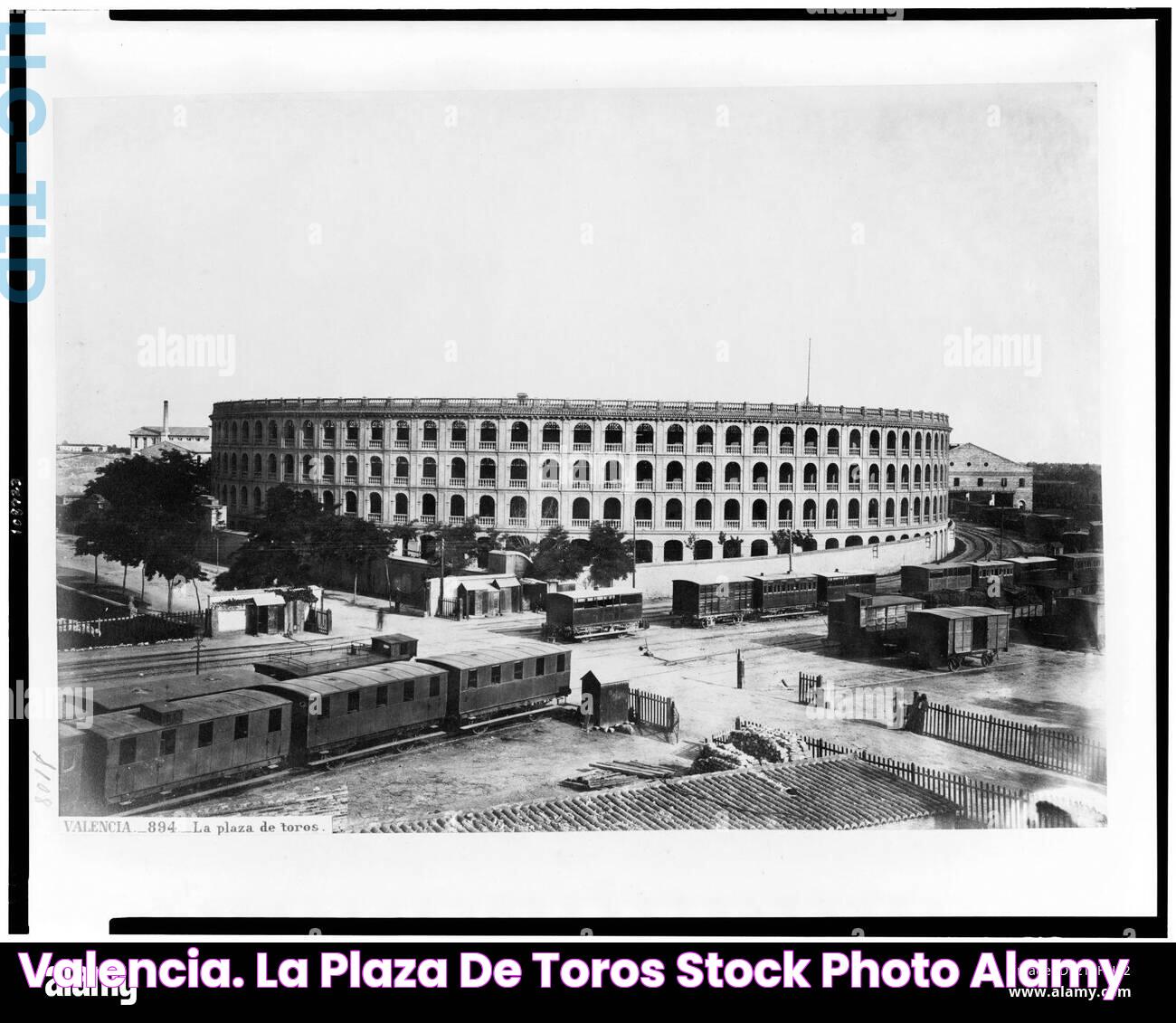 Valencia. La plaza de toros Stock Photo Alamy