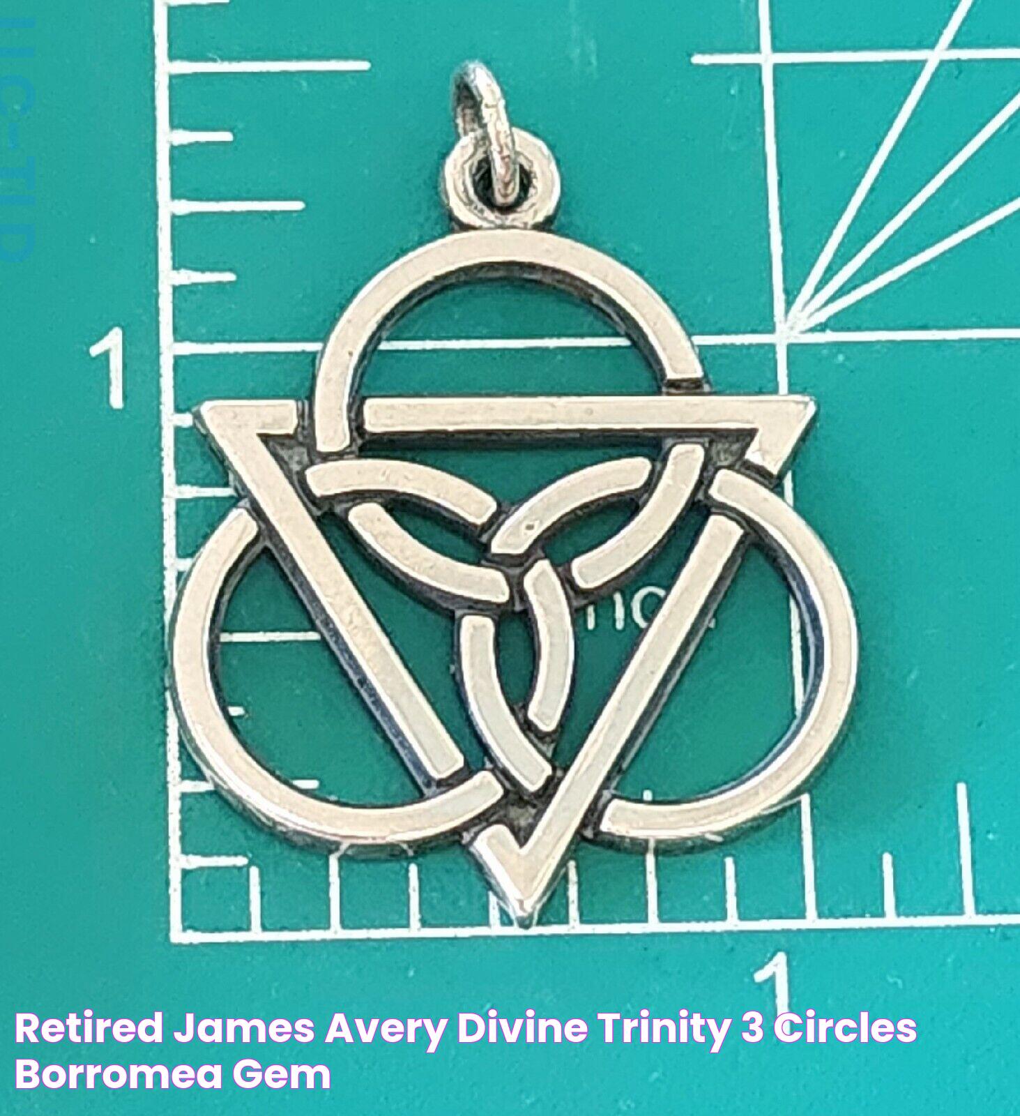 Retired James Avery Divine Trinity 3 Circles Borromea… Gem