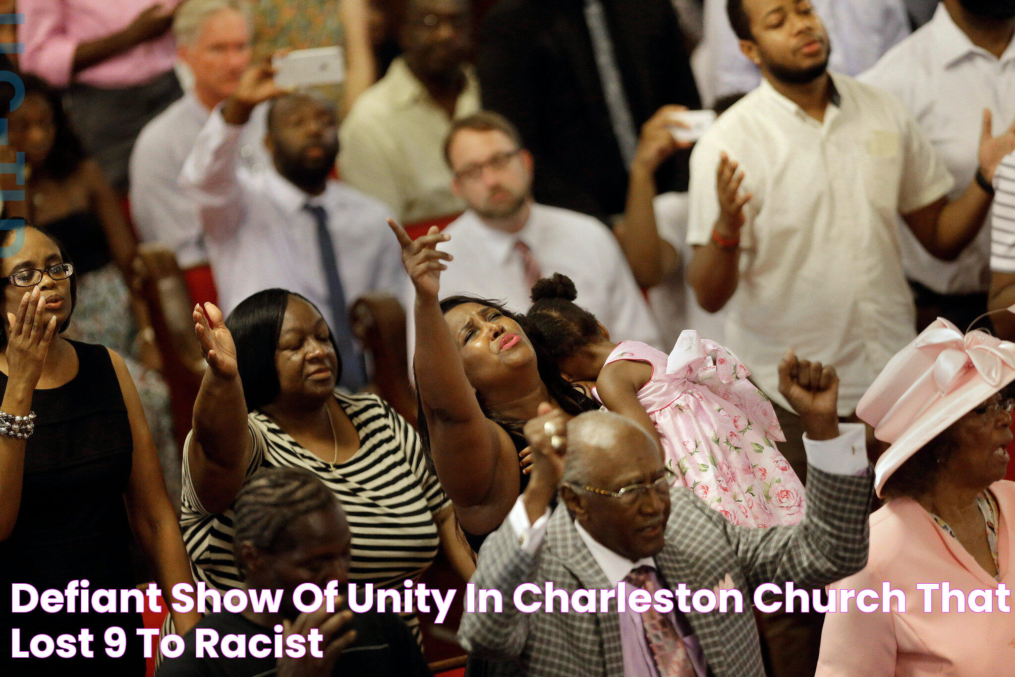 Defiant Show of Unity in Charleston Church That Lost 9 to Racist