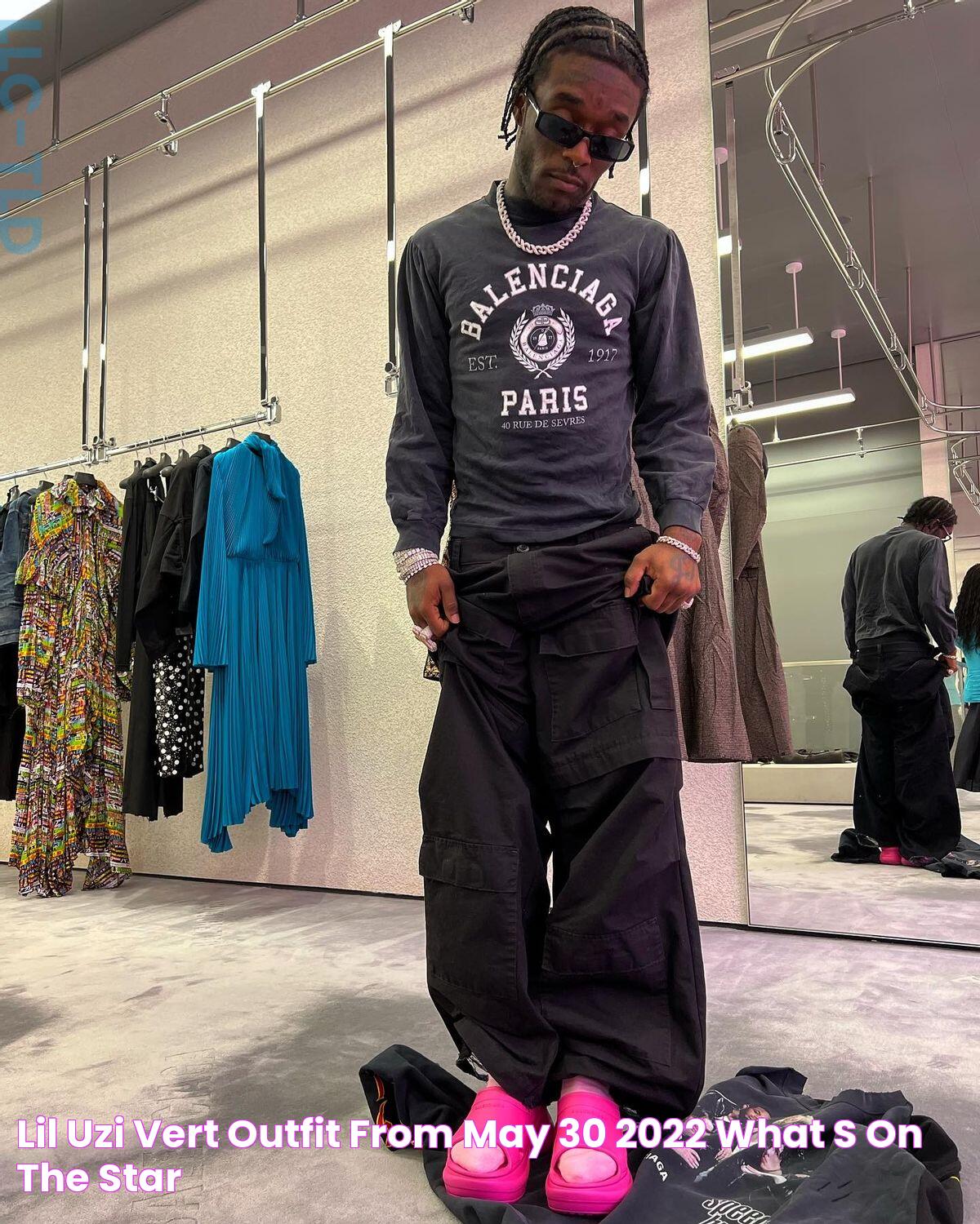 Lil Uzi Vert Outfit from May 30, 2022 WHAT’S ON THE STAR?