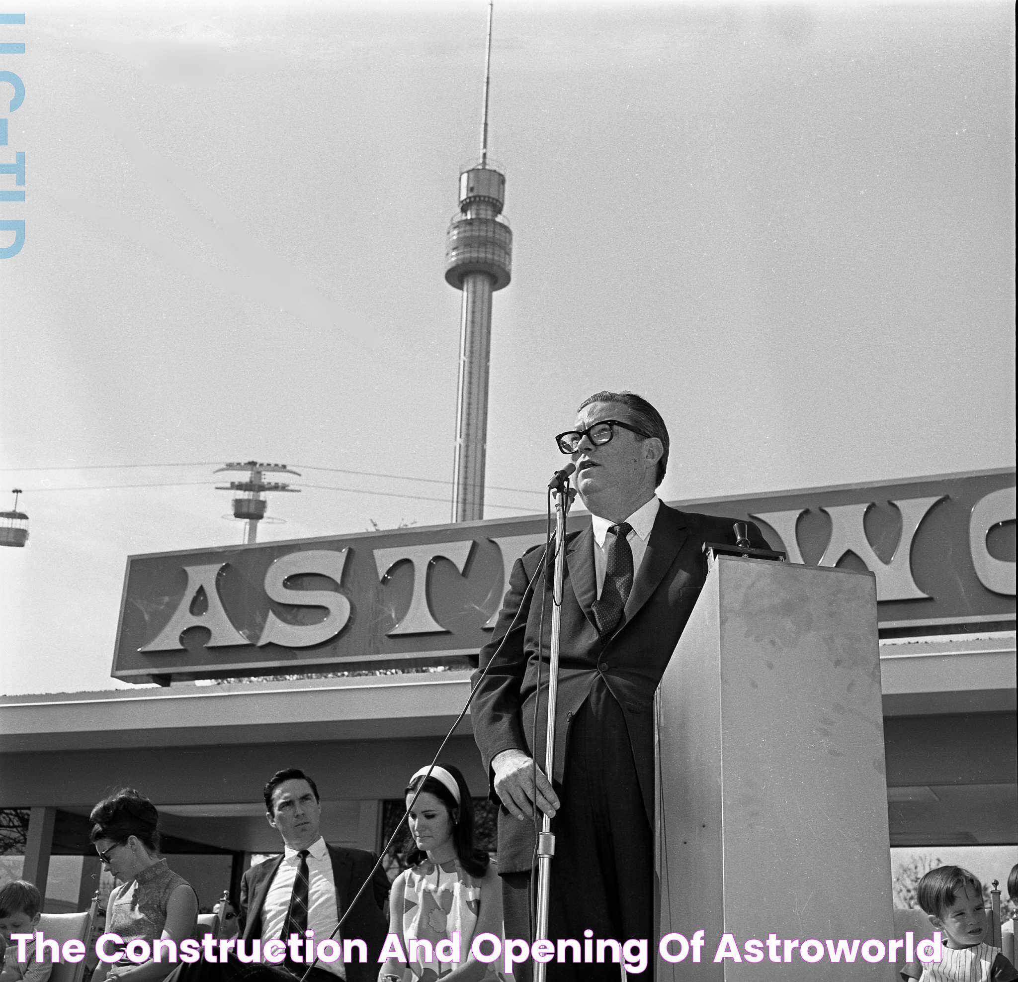 The construction and opening of Astroworld