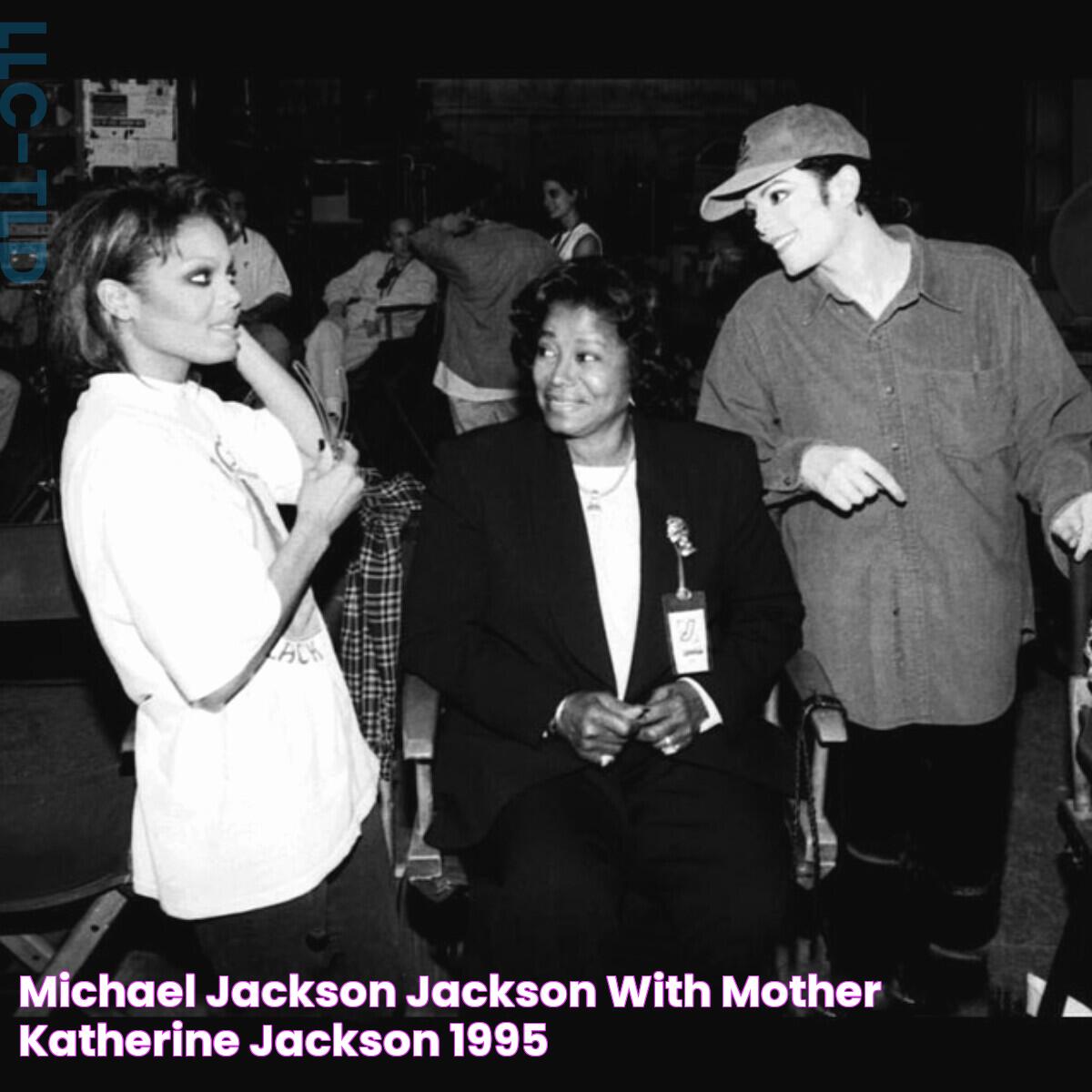 Michael Jackson Jackson With Mother Katherine Jackson 1995