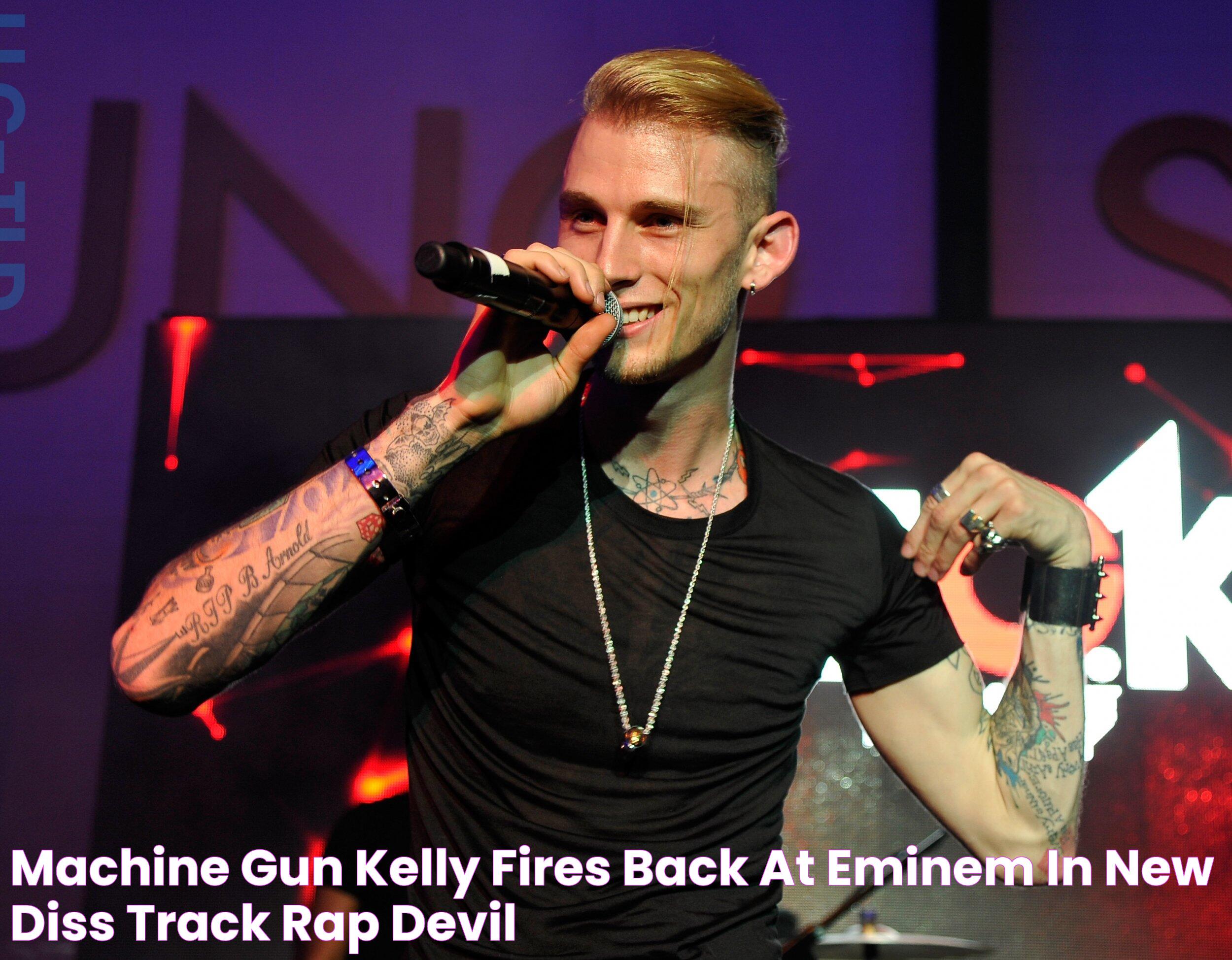 Eminem Vs Machine Gun Kelly: A Rap Feud Unveiled